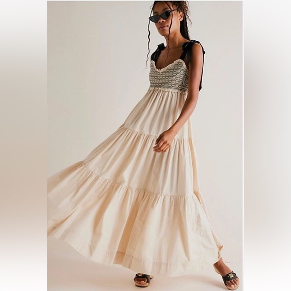 Free People Dresses & Skirts - Free People Bluebell Maxi Dress Tiered Floral Smocked Top Tan Navy Combo
